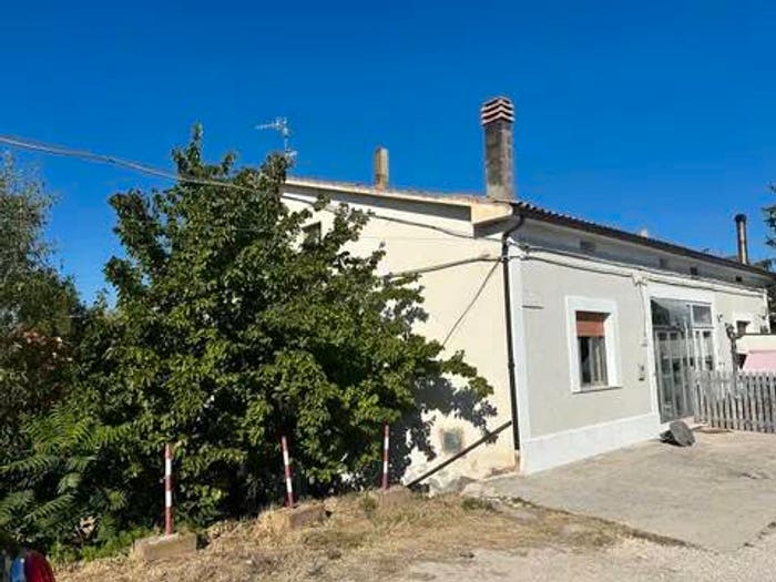 Casa trilocale in vendita in Contrada Tratturo, Centro, Scerni