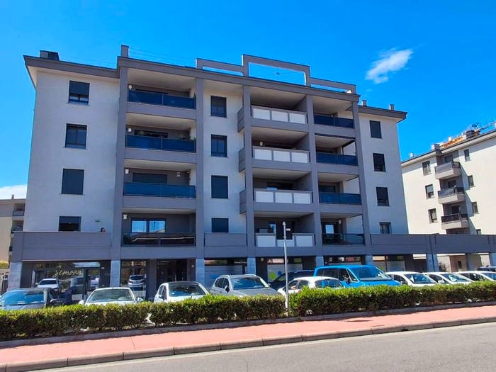 Appartamento trilocale in vendita in Via Silvio Pellico, Semicentro Isola, Corbetta