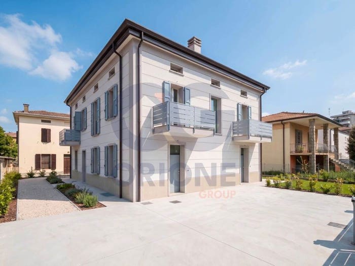 Casa trilocale in vendita in Via Pietro Alberto Cavalieri, Cento Paese, Cento