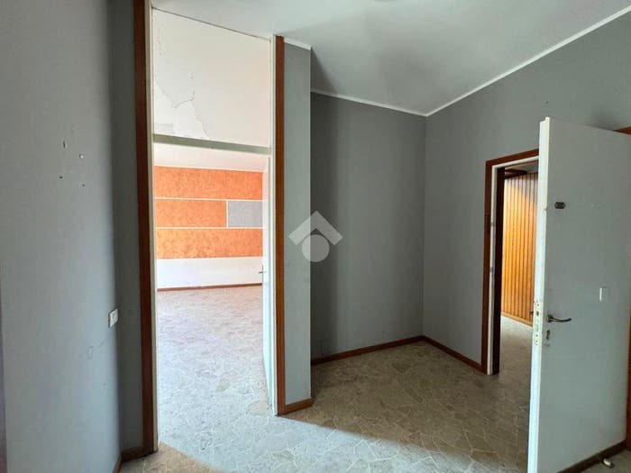 Appartamento trilocale in vendita in Via Verjus, Centro, Oleggio