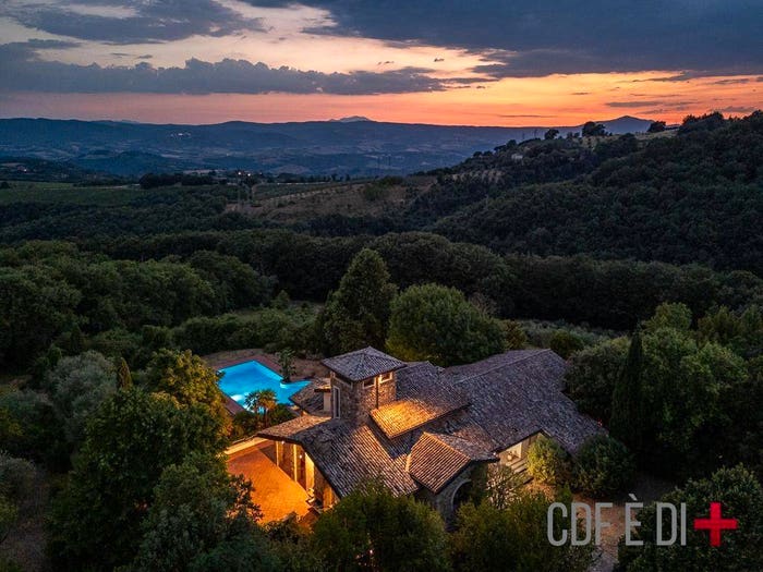 Casa con 6 locali in vendita in Centro, Ficulle
