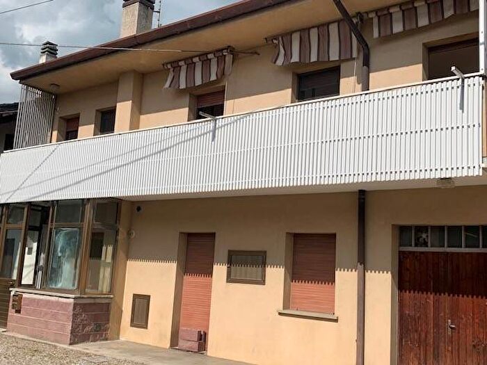 Casa trilocale in vendita in Godia, Udine