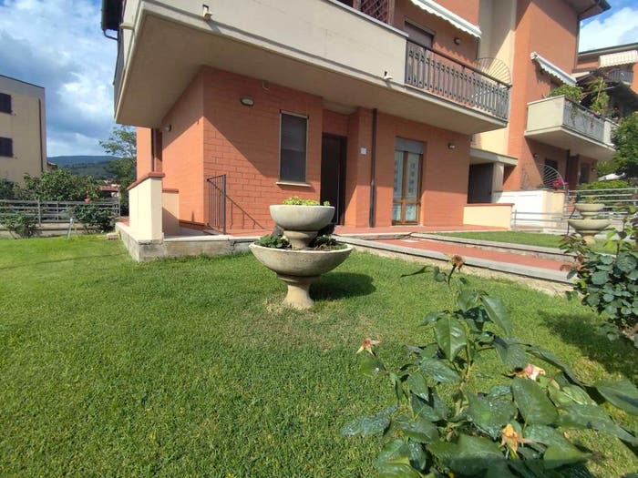 Appartamento quadrilocale in vendita in Camucia Monsigliolo, Cortona