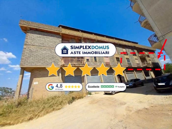 Appartamento con 6 locali in vendita in Via Carmelo Marchese Ragona, Canicattì