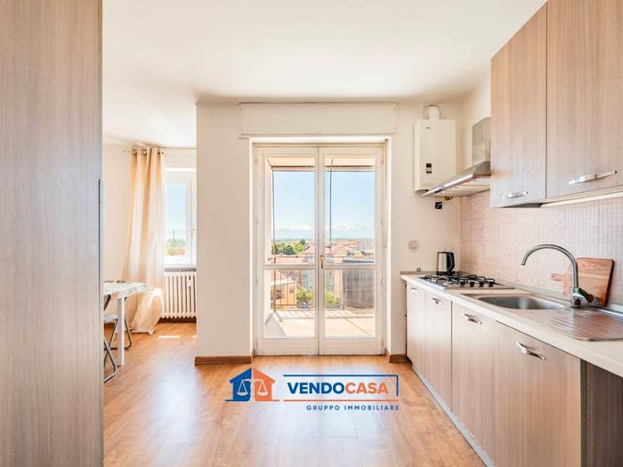 Appartamento trilocale in vendita in Piazza Romanisio, Centro, Fossano