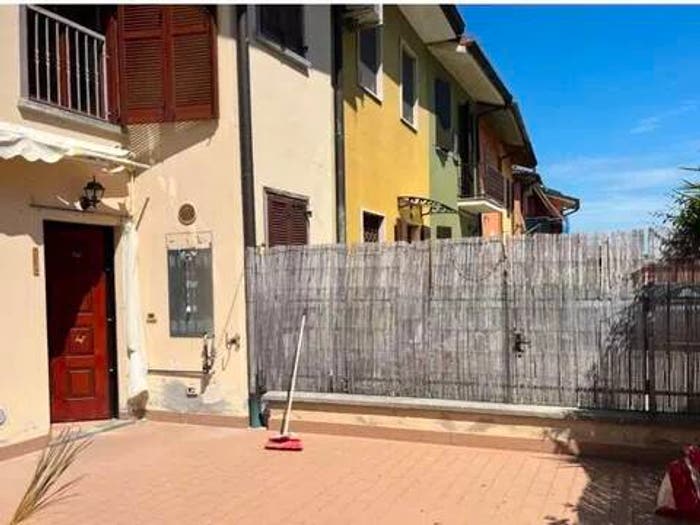Appartamento trilocale in vendita in Corso Giuseppe Mazzini, Centro, San Colombano al Lambro