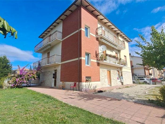 Appartamento con 6 locali in vendita in via Misa, Marconi Santa Maria del Piano, Jesi