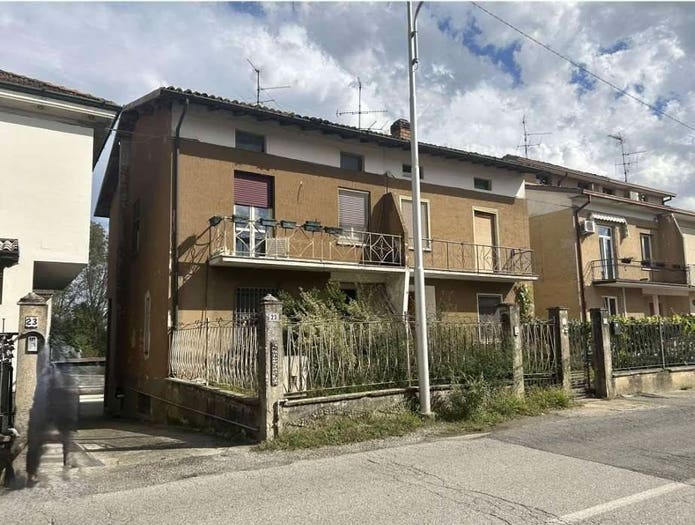 Appartamento trilocale in vendita in via Luigi Cadorna, Centro, Quinzano d'Oglio