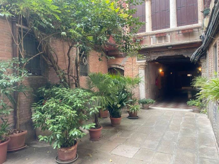 Appartamento bilocale in vendita in Ponte dei Greci, Santi Giovanni e Paolo Santa Maria Formosa, Venezia