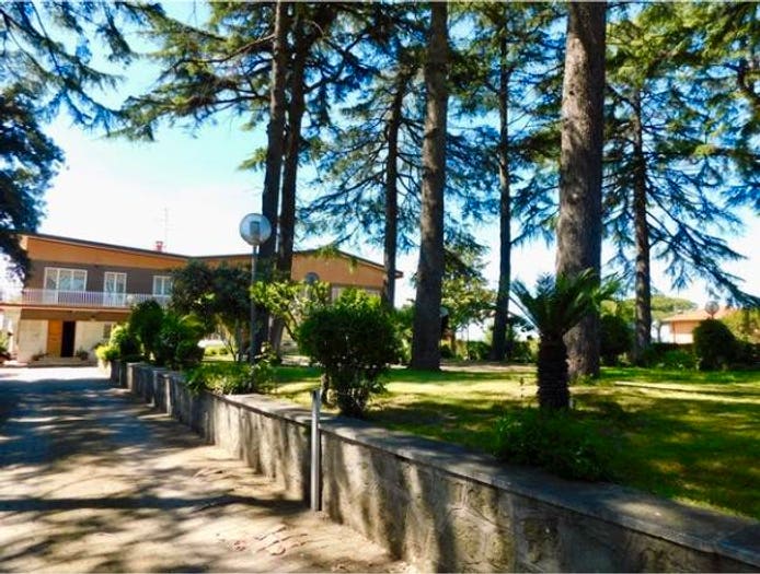 Casa con 6 locali in vendita in Via Anagnina, Anagnina, Grottaferrata