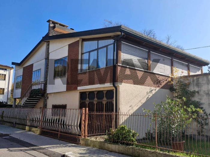 Casa con 6 locali in vendita in via GZinetti, Centro, Sanguinetto