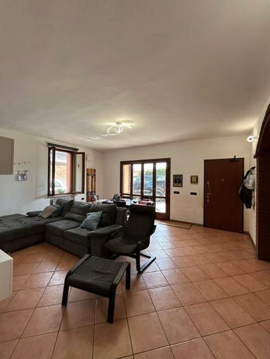 Appartamento quadrilocale in vendita in Via Bosco, Battaglione, Cremona