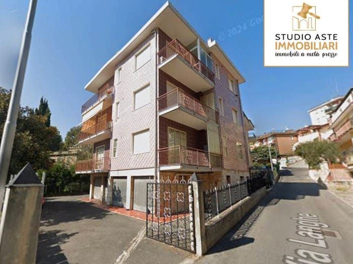 Appartamento quadrilocale in vendita in Via Langhe, Centro, Ceriale