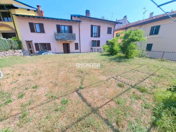 Casa con 5 locali in vendita in Via Teodolinda Buzzi, Rodero
