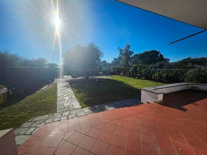 Casa con 6 locali in vendita in Centro, Massa