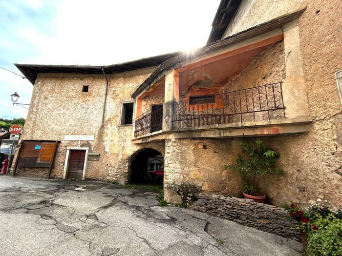 Casa quadrilocale in vendita in Via al Santuario, Coredo, Predaia