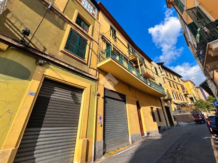 Appartamento trilocale in vendita in Corso degli Inglesi, Sanremo