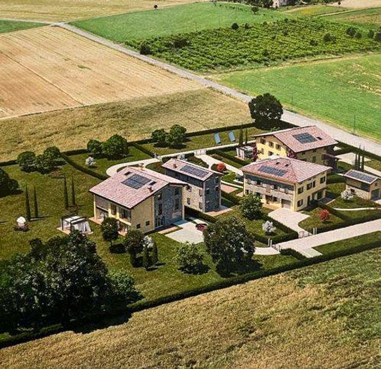Casa con 5 locali in vendita in Via Pagliarola, Castelvetro di Modena
