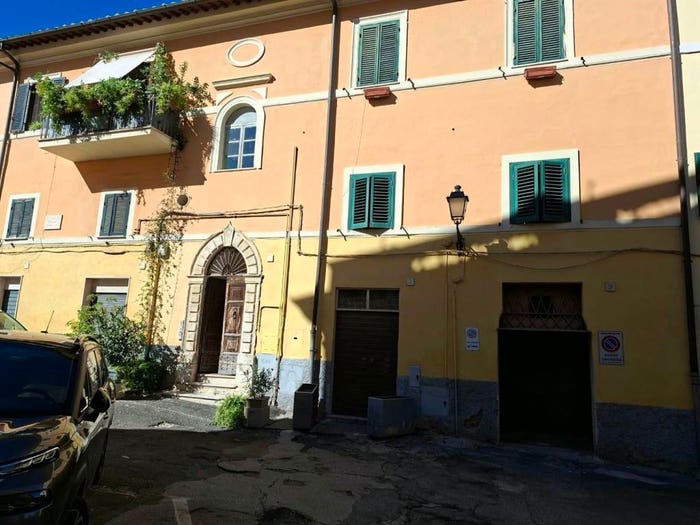 Appartamento trilocale in vendita in Piazza del Popolo, Centro Storico, Monterotondo