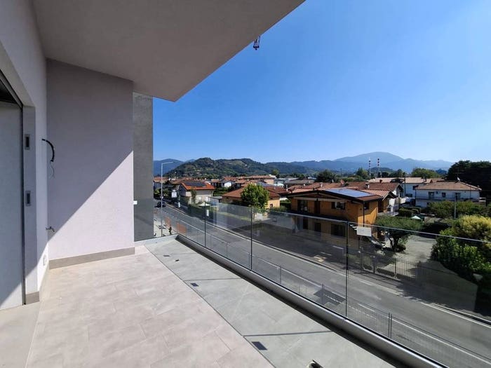 Appartamento quadrilocale in vendita in Via Aprile, Centro, Pedrengo