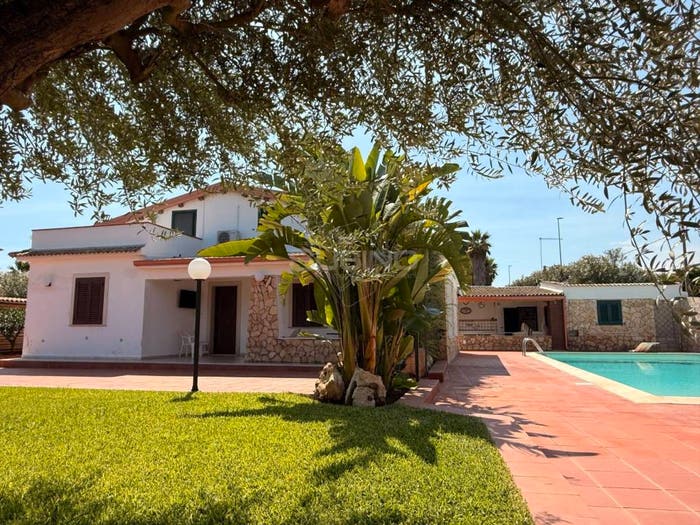 Casa con 6 locali in vendita in VIA DEL DENTICE, Ognina, Siracusa