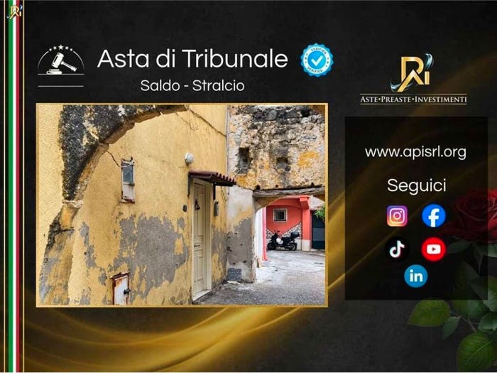 Casa quadrilocale in vendita in Vico De Stasio, Falciano del Massico