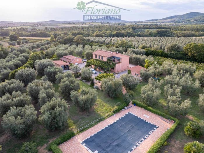 Casa con 6 locali in vendita in Strada dell'Abbadia, Montalto di Castro