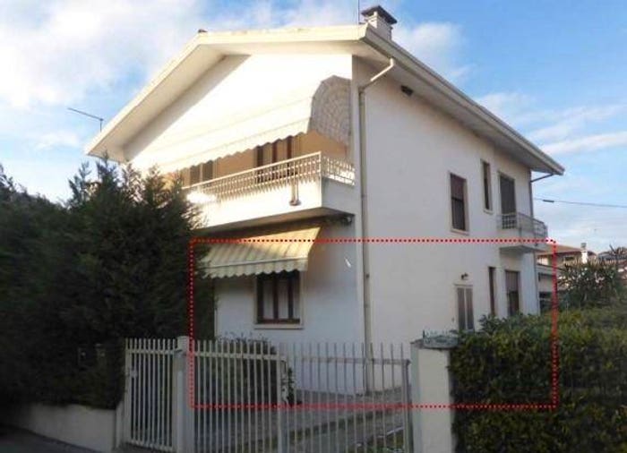 Appartamento quadrilocale in vendita in Via Colombina, Centro, Longare