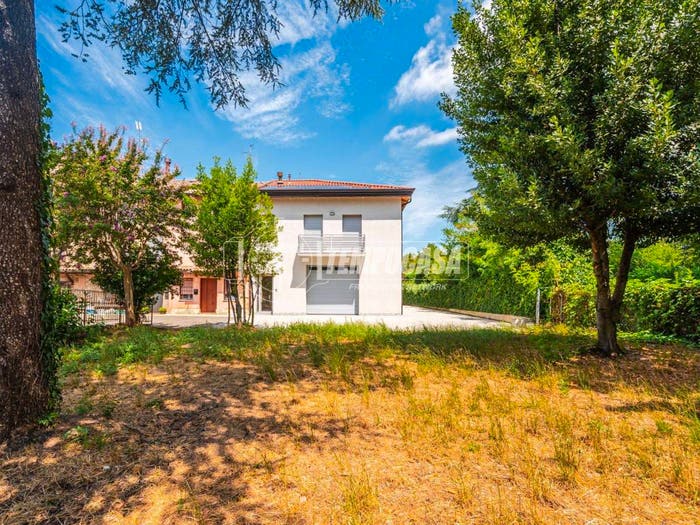Casa quadrilocale in vendita in Via Canale, Centro, Casalgrande