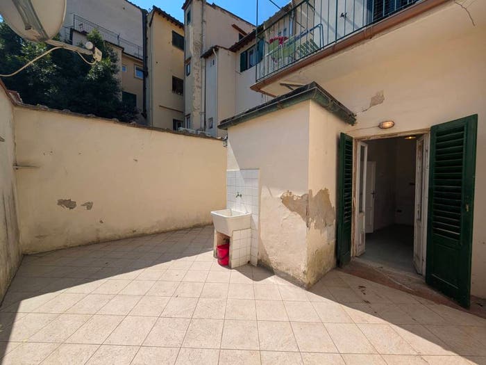 Appartamento con 6 locali in vendita in Via della Pergola, Duomo, Firenze