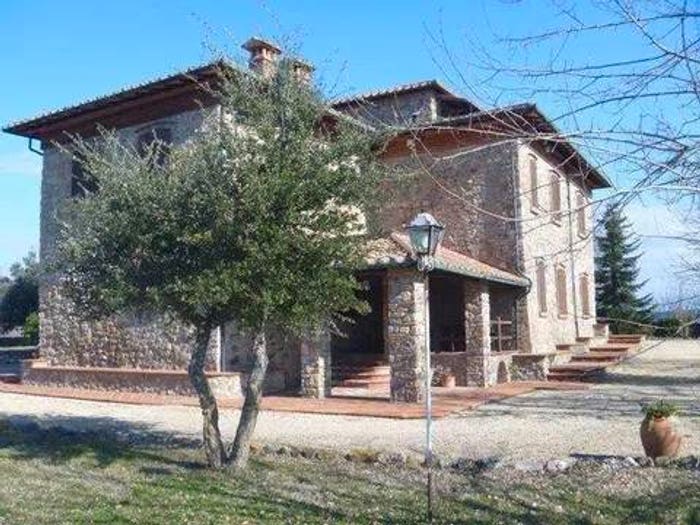 Casa con 6 locali in vendita in Strada Provinciale Bis, Centro, Monticiano
