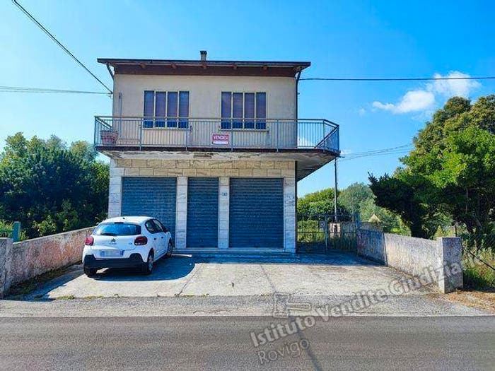Appartamento con 5 locali in vendita in Loc Donzella Via Gramsci n, Donzella, Porto Tolle