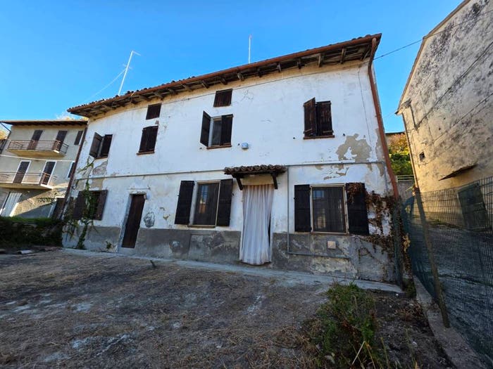 Casa con 6 locali in vendita in Via Olearo, Sala Monferrato