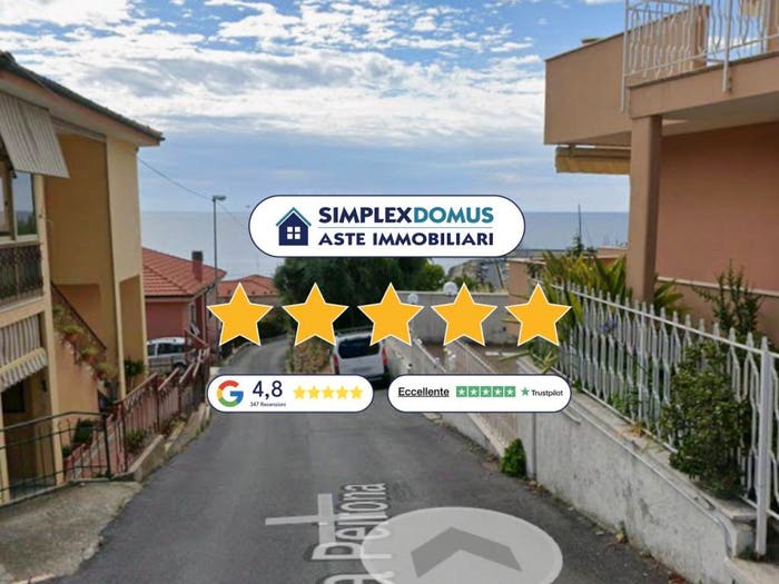 Appartamento quadrilocale in vendita in Via Peirona, Santo Stefano al Mare