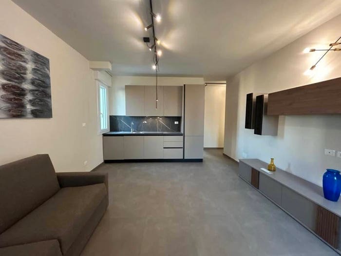 Appartamento quadrilocale in vendita in Viale Giacomo Leopardi, Lido degli Estensi, Comacchio
