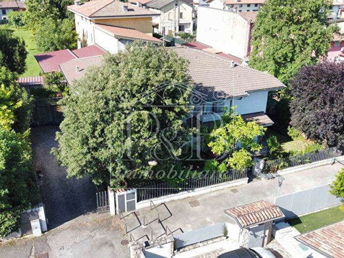 Casa con 6 locali in vendita in Via Filande, Fornaci, Brescia