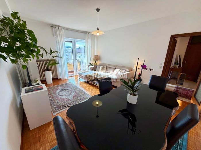 Appartamento con 5 locali in vendita in Via Feltre, Centro, Belluno