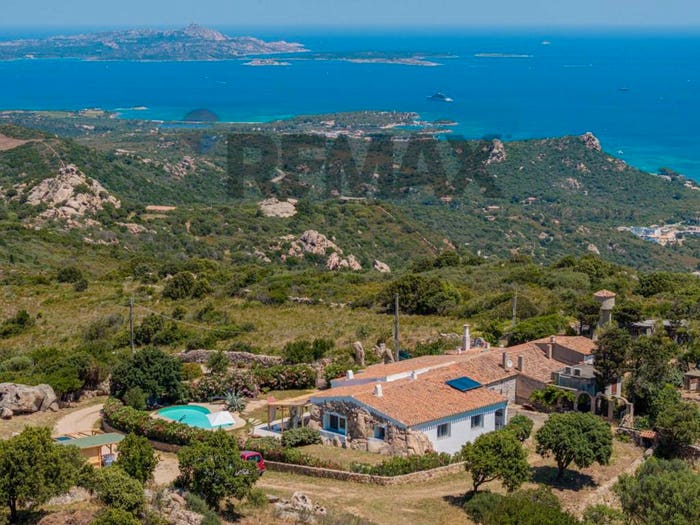 Casa con 6 locali in vendita in LOCALITA' SARRA DI ENTU, Cannigione, Arzachena