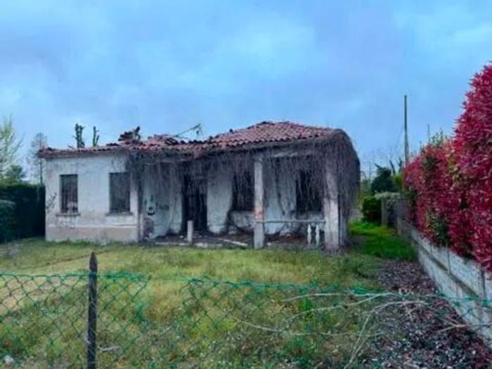 Casa trilocale in vendita in Via Montello, Fiesso d'Artico