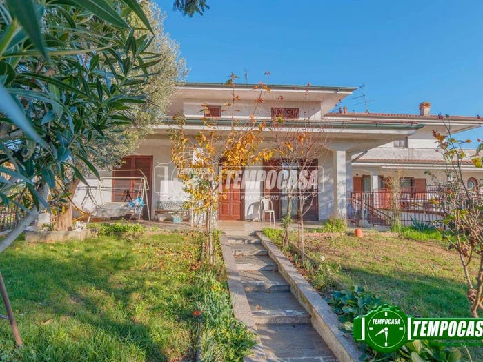 Casa con 5 locali in vendita in Via G Puccini, Centro, Noviglio