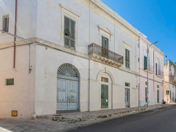 Casa con 6 locali in vendita in PIAZZA MERCATO, Centro, Alessano