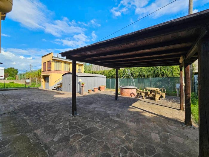 Appartamento con 5 locali in vendita in Via Francesco Petrarca, Figline Valdarno, Figline e Incisa Valdarno