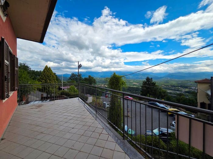 Appartamento quadrilocale in vendita in Località Canala, Tresana