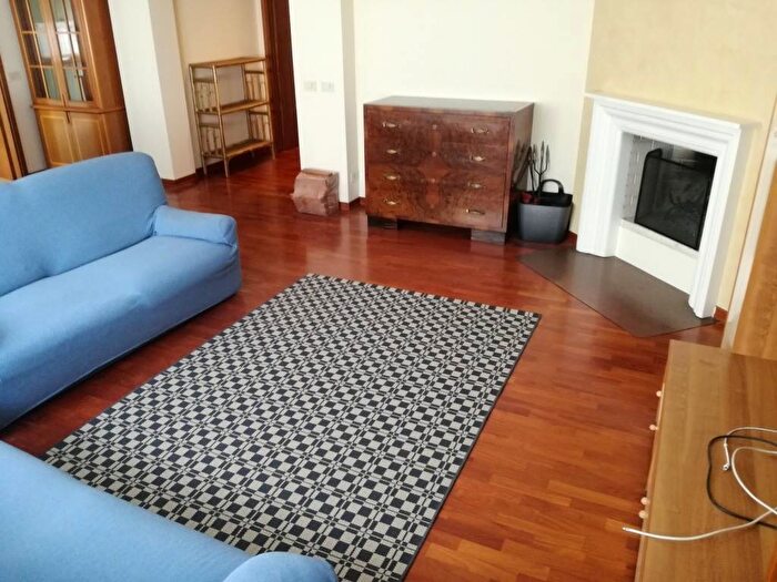 Appartamento con 5 locali in vendita in VIA PO, Cattabrighe Vismara, Pesaro