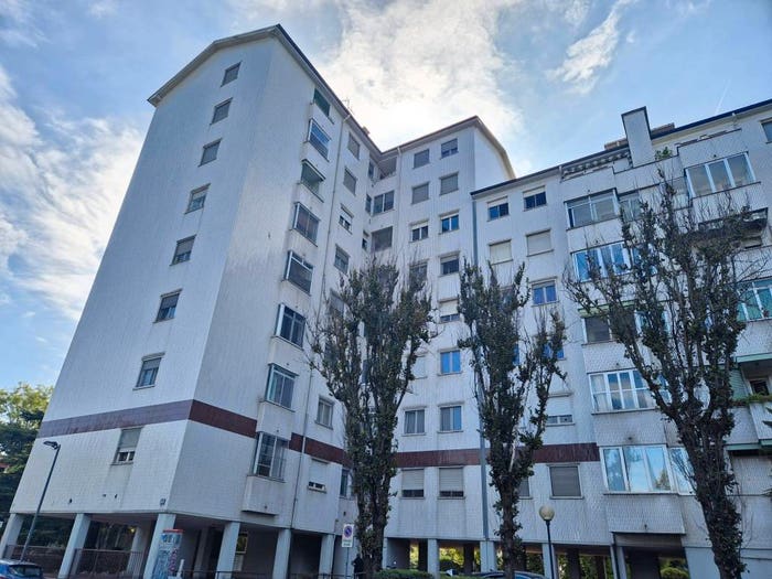Appartamento quadrilocale in vendita in Via Viterbo, Bisceglie, Milano