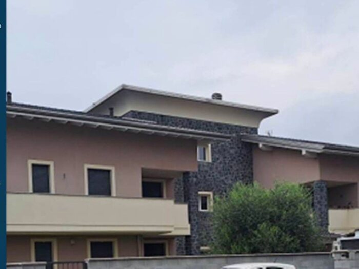 Appartamento con 6 locali in vendita in via Luigi Cadorna, Centro, Nerviano