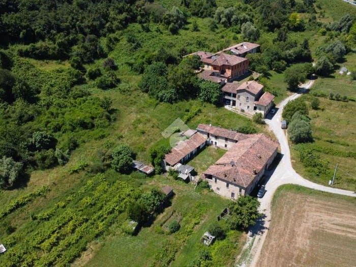 Casa con 6 locali in vendita in Via Selva, Concesio