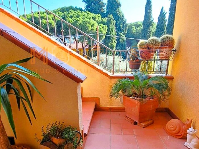 Appartamento trilocale in vendita in Via di Mezzo, Salea, Albenga