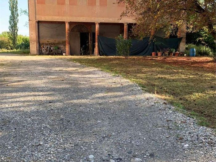 Casa con 6 locali in vendita in Madonnina Tre Olmi, Modena