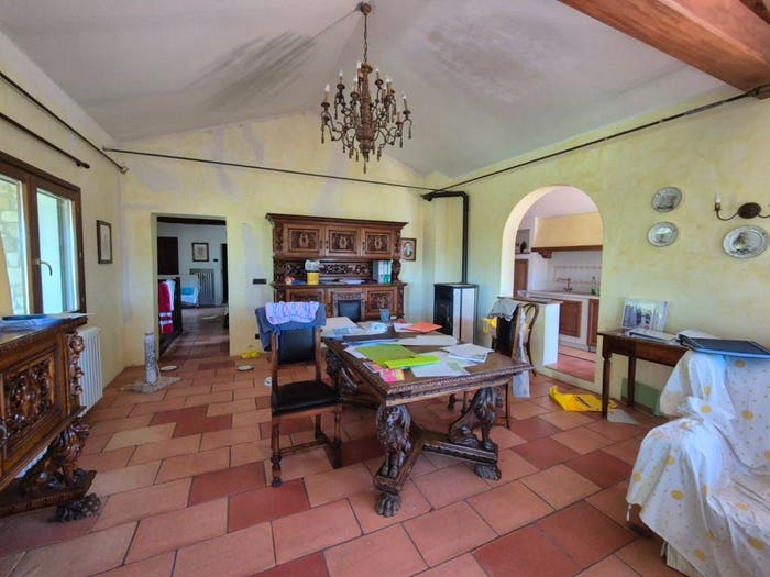 Appartamento quadrilocale in vendita in Via Casella, Baiso
